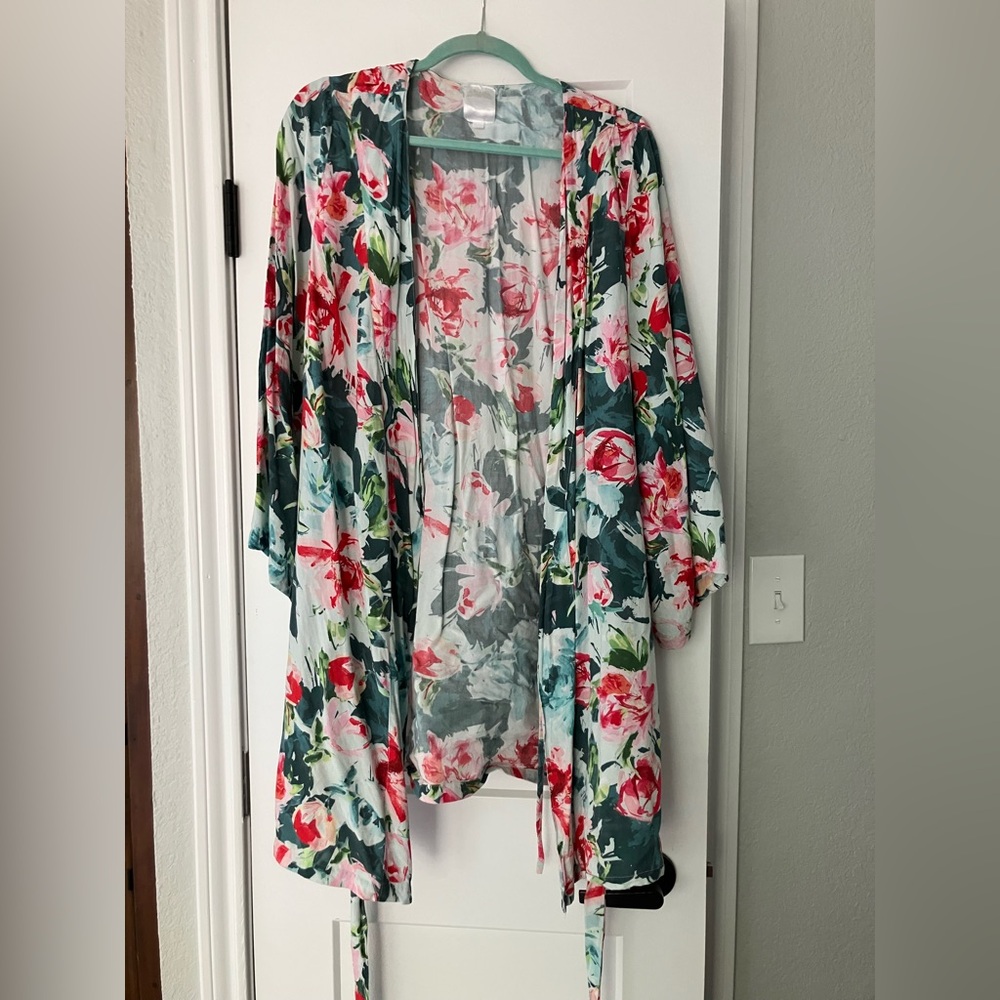 Plum Pretty Sugar Red and Pink Floral Robe